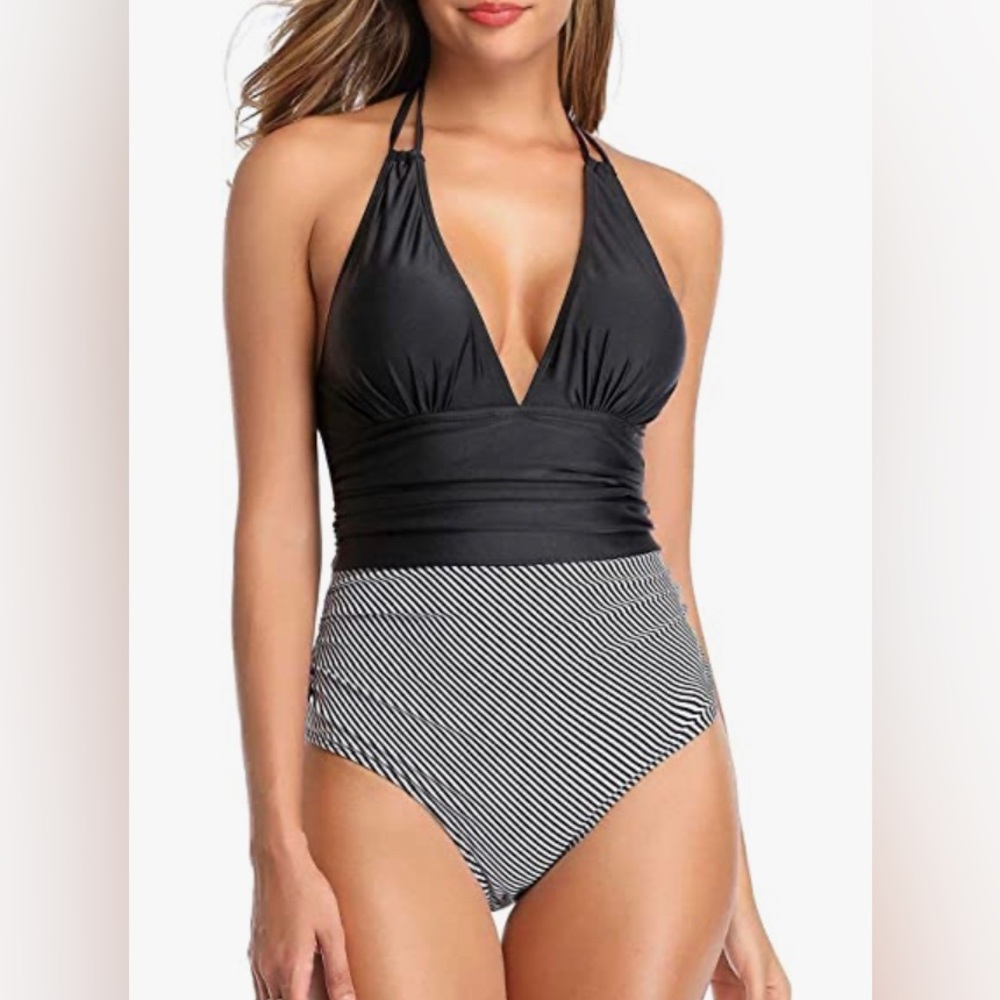 NWT Size S One Piece Women’s Halter Style Swimsuit w/ Ruching